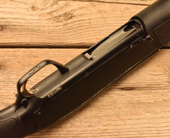 Browning Maxus 12 gauge-3