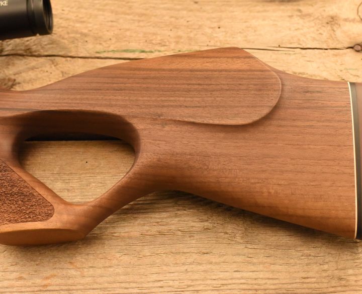 Weihrauch HW 100 Carbine Thumbhole Walnut .22-4