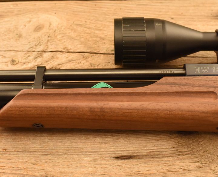 Weihrauch HW 100 Carbine Thumbhole Walnut .22-5