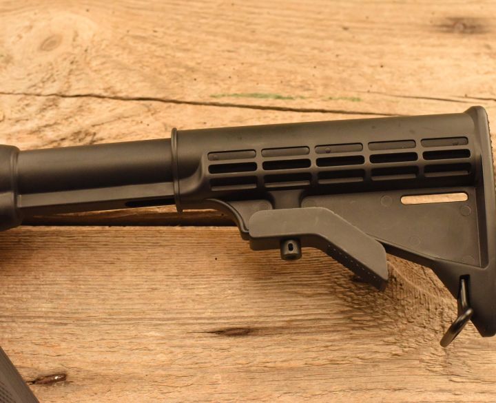 Smith & Wesson M&P 15-22 .22 LR-4