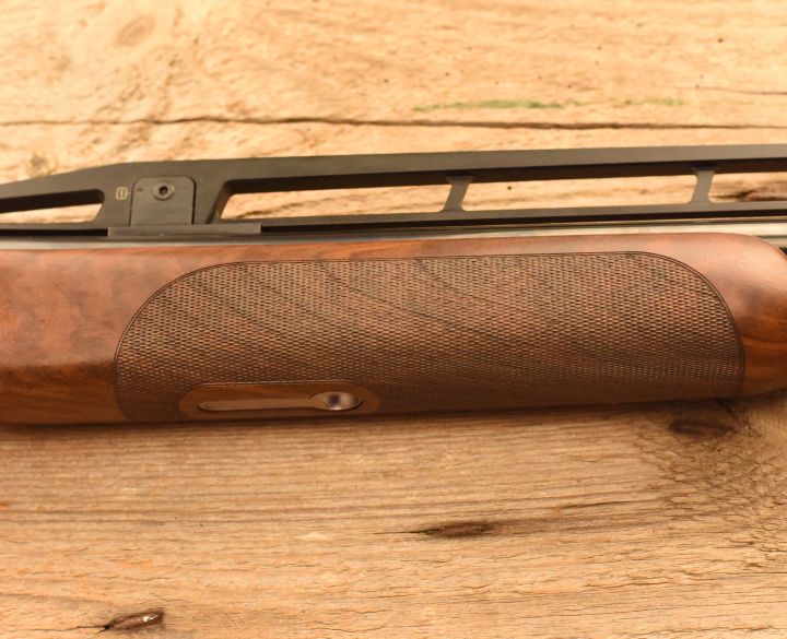 Beretta DT11 XTrap 12 gauge-2