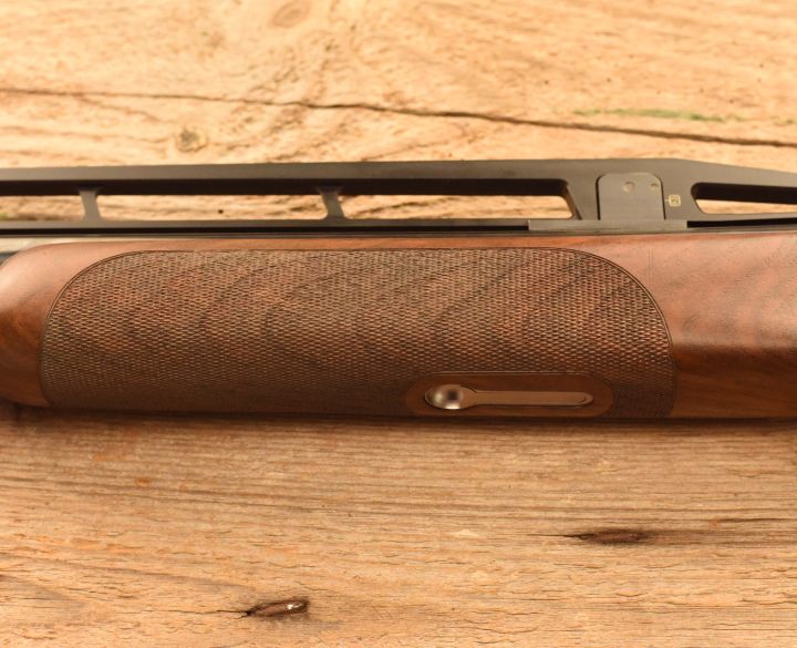 Beretta DT11 XTrap 12 gauge-5