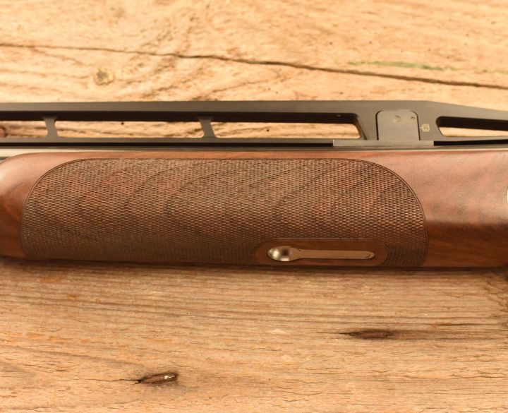 Beretta DT11 XTrap 12 gauge-5
